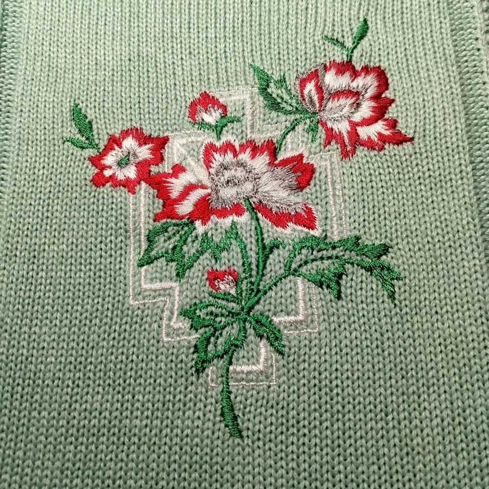 Vintage Sweater Small Sleeveless Mint Green Embroidered Flowers Grannycore - Picture 4 of 12
